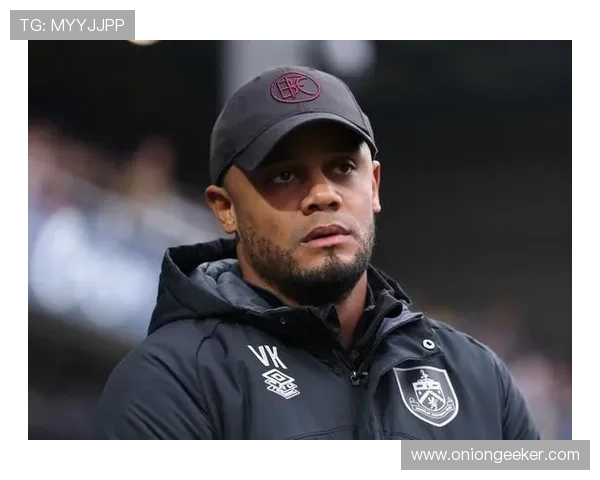 2024年7月当拜仁宣布孔帕尼成为球队主教练，球迷都觉得拜仁疯了，然而执教表现却逐渐让人刮目相看